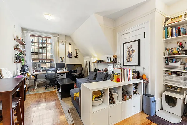 Rented by Corcoran | media 16