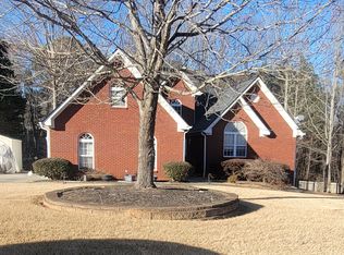 5975 Cedar Lake Trl, Loganville, GA