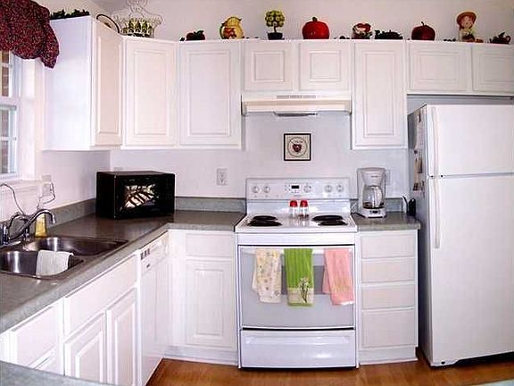 3rd image of 2105 E Mill Blvd