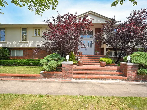 29 Kansas Place image 1 of 24