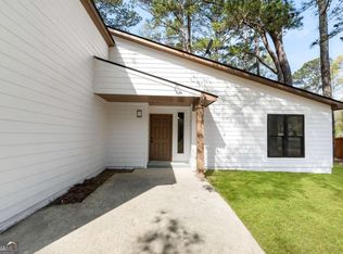 9383 Wood Knoll Way, Jonesboro, GA
