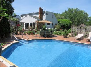 1436 Larpenteur Ave W, Falcon Heights, MN 55113