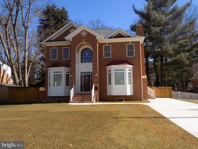 1st image of 3011 Crane Dr