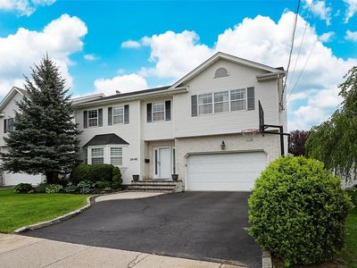 2448 6th Avenue, East Meadow, NY, 11554