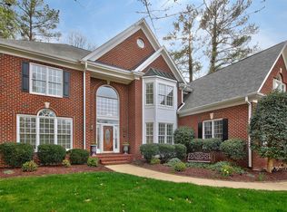 105 Whittshire Ct, Cary, NC 27513