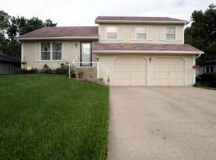 215 Iowa St, Lawrence, KS 66044