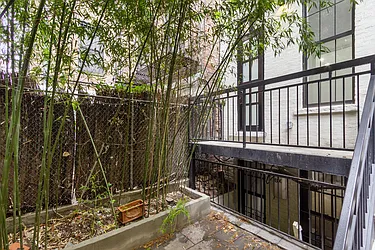 Rented by Platinum Properties