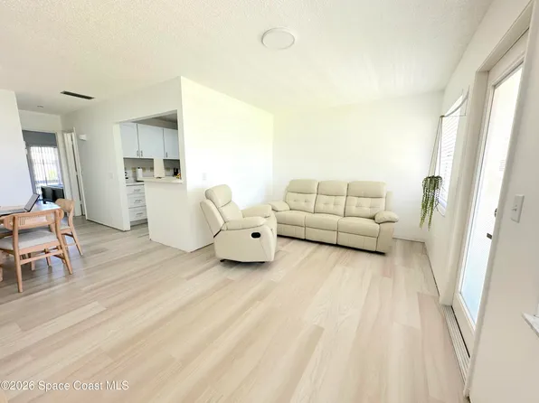 36 Vista Gardens Trl APT 204, Vero Beach, FL 32962