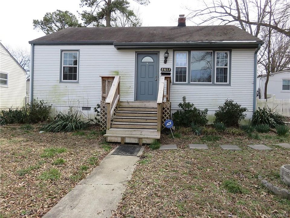 1st image of 2617 Dellrose Ave
