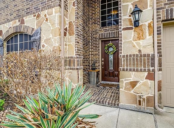 4th image of 304 Sunspike Ct