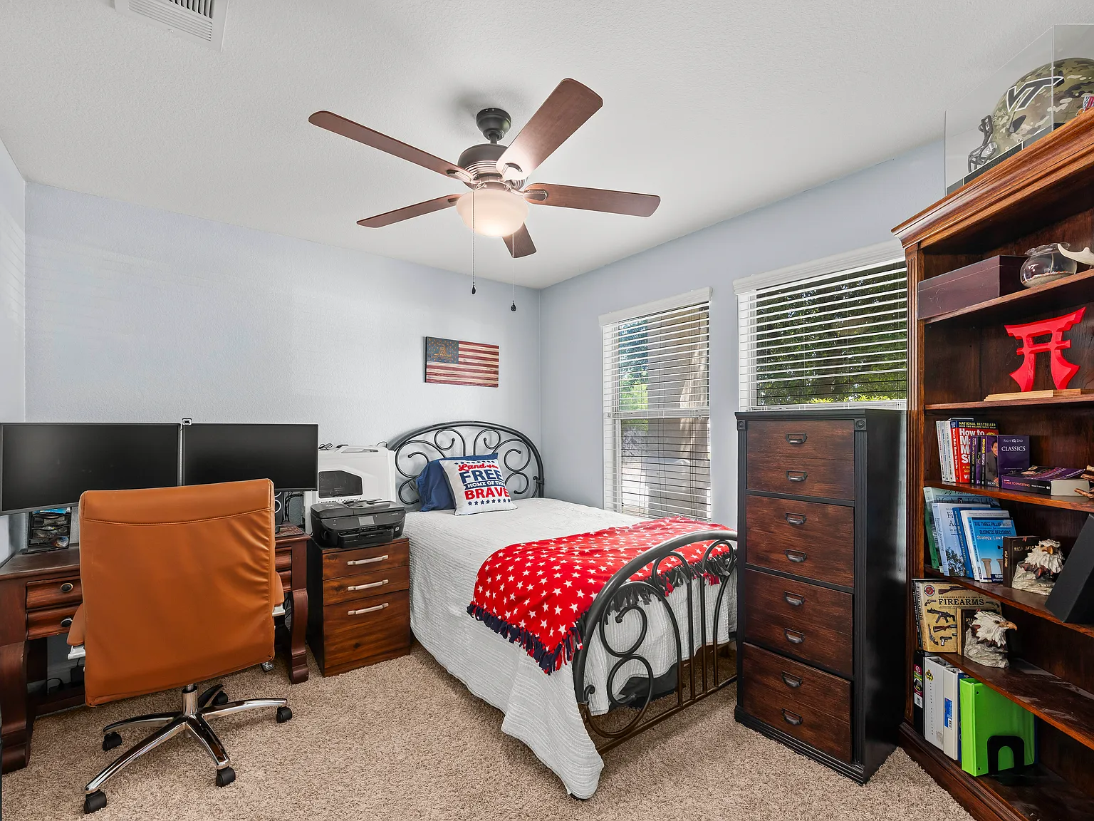 3 bed, 2.5 bath, 2781 sqft, $2,350 — Photo 4