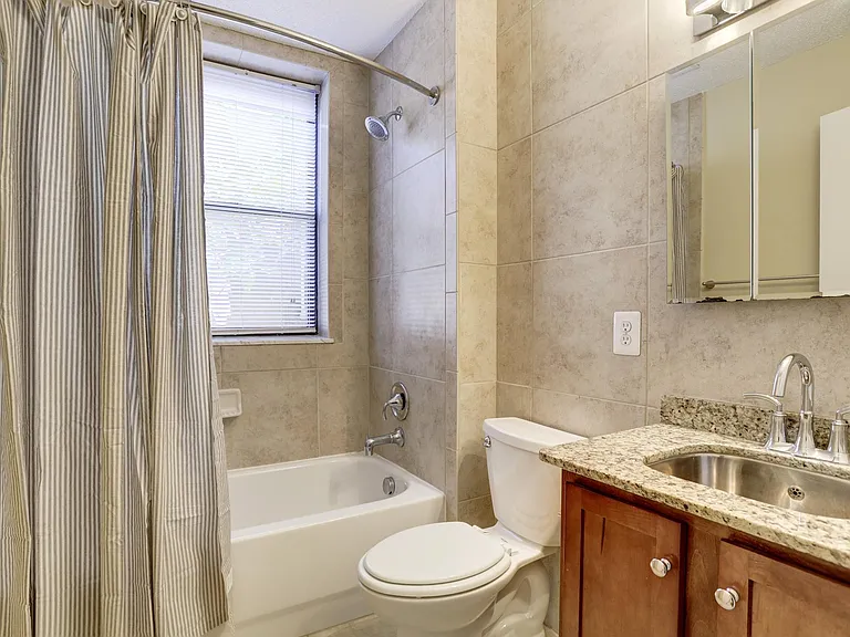 1706 T St NW — Photo 8