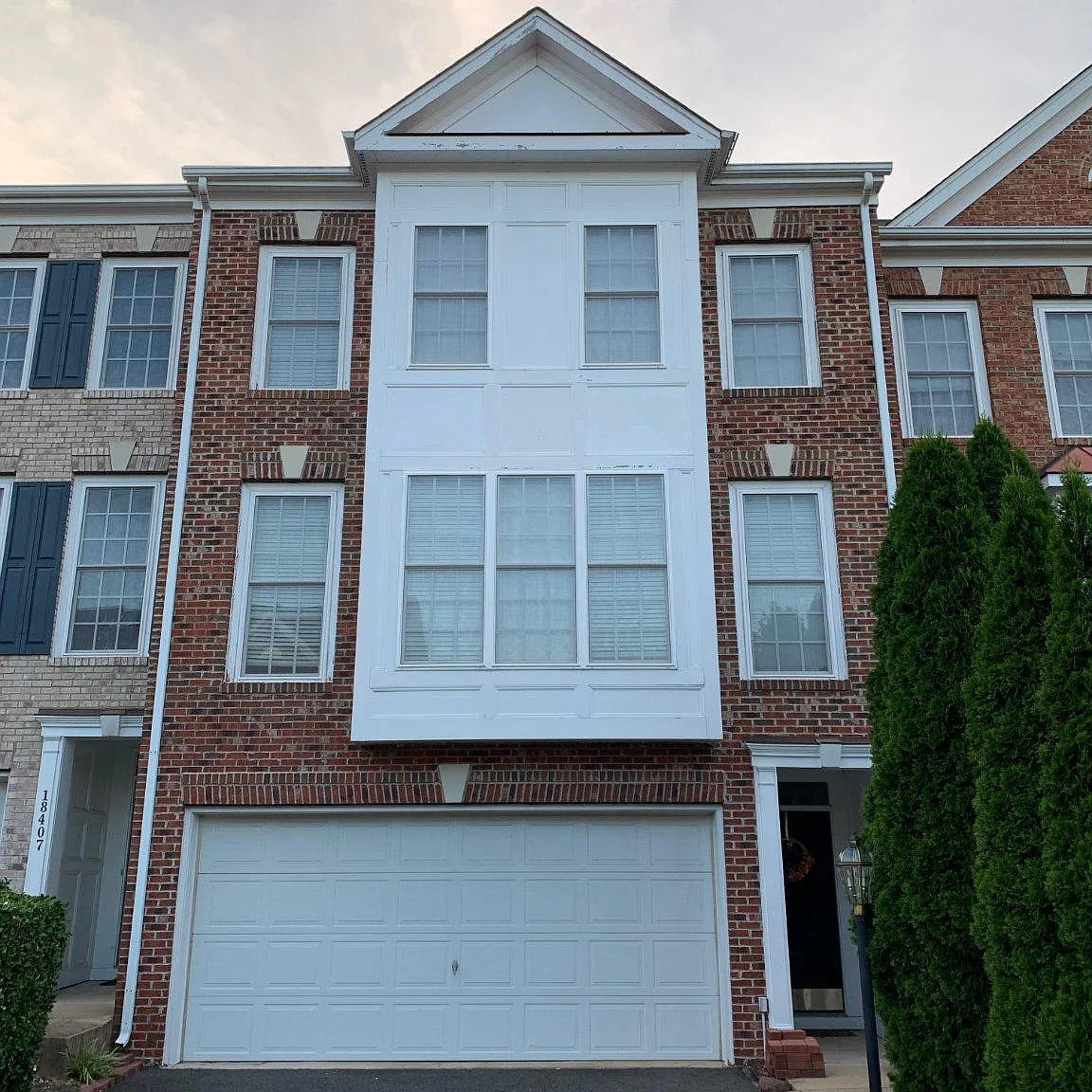 4 bed, 3.5 bath, 2316 sqft, $3,200 — Photo 1