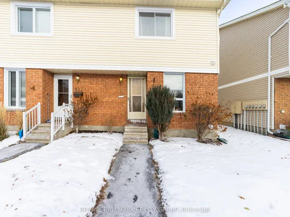 935 Cookshire Cres #29, Ottawa, ON K4A 3K4