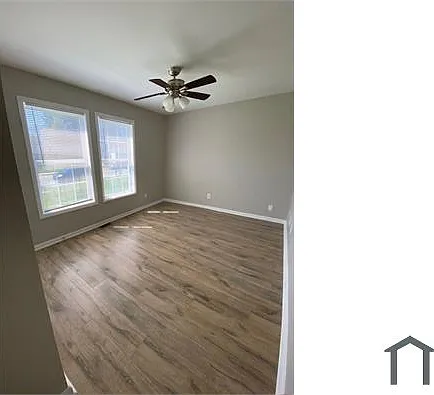3229 Greenwood Ave — Photo 2