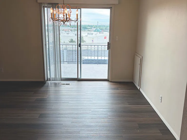 353-359 S White Cloud Dr #4 — Photo 5