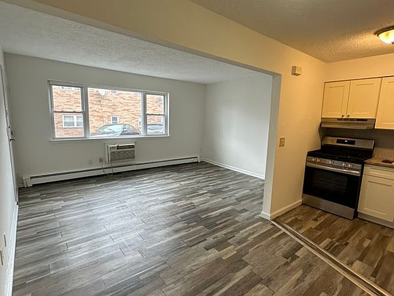 2nd image of 86 Contant Ave #1ba7a310b