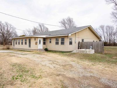11 SW Riverside Ave, Ponca City, OK, 74601