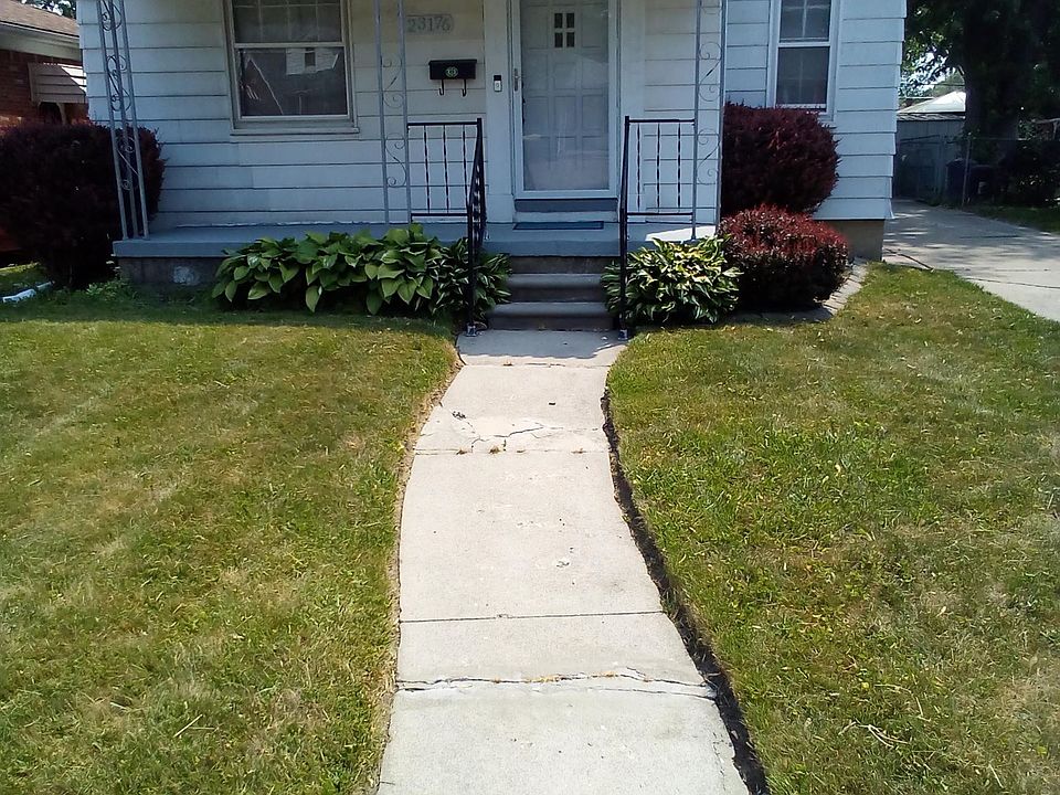 1st image of 23176 Oakwood Ave