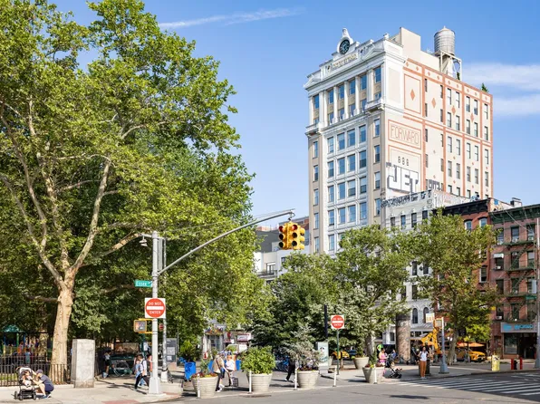 175 East Broadway image 10 of 12