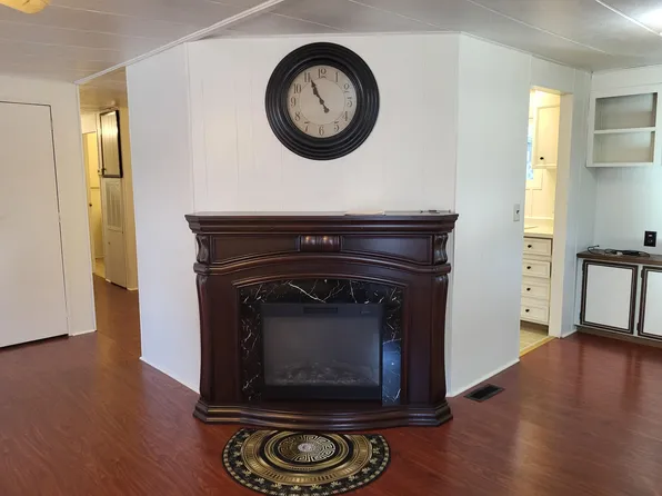 437 Ashwood Dr #437, Grants Pass, OR 97526