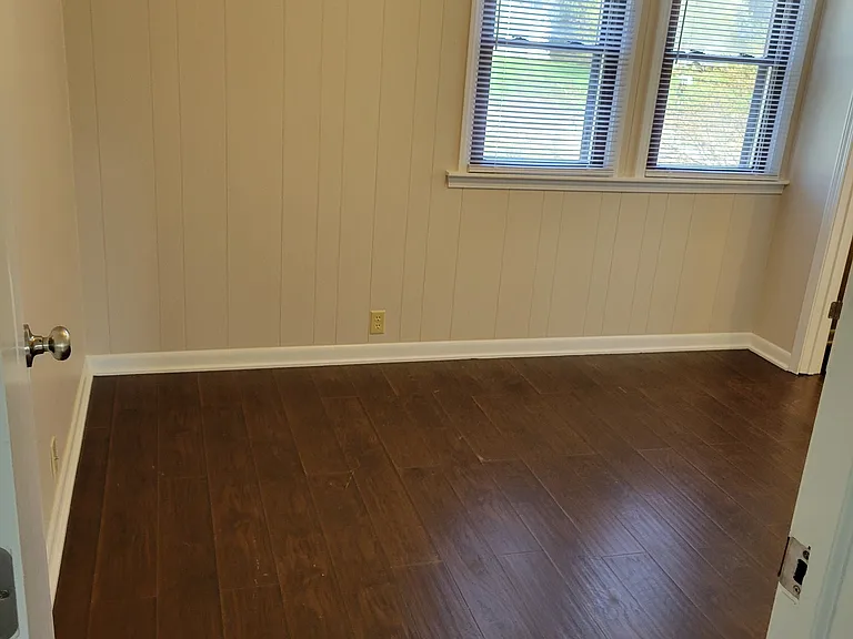 10570 Barmore Ave — Photo 11