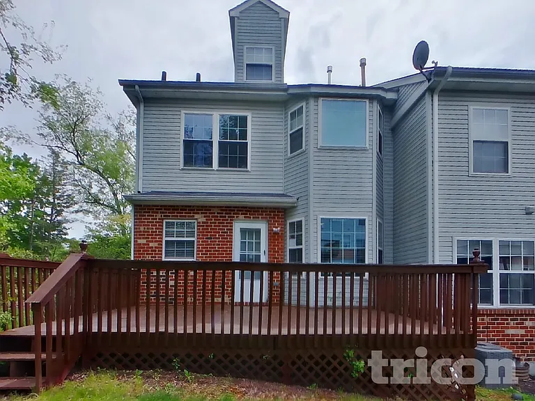 2201 Grant Ct — Photo 19