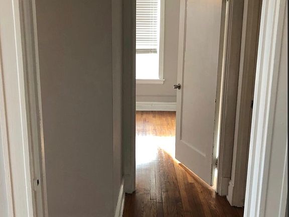 5th image of 3304 Russell Blvd #F