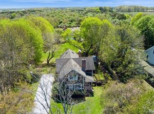 3320 Oregon Rd, Mattituck, NY 11952