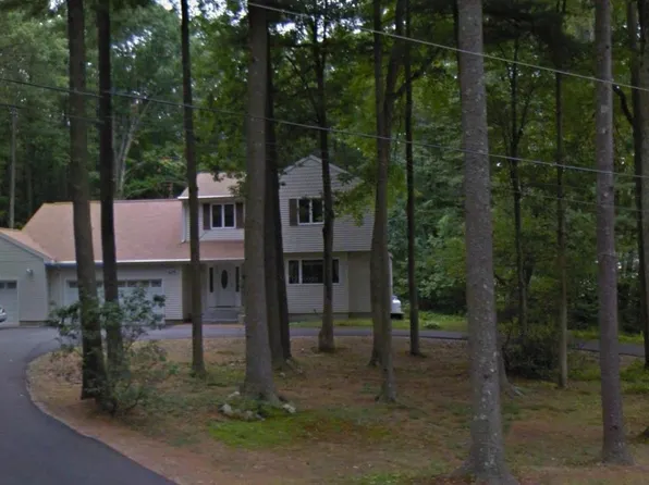 77 Sandy Pond Parkway, Bedford, NH 03110