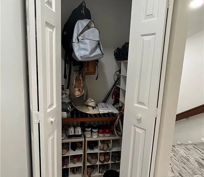 5580 Coach House Cir #F — Photo 15