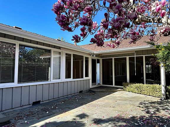 2nd image of 531 W Hillsdale Blvd