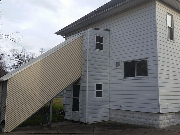 Rear Entrance for this unit