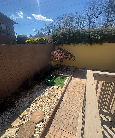 1809 Stonewood Dr #1809 — Photo 3