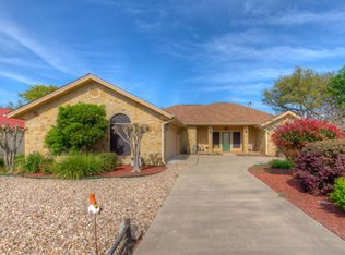 504 Fox Xing, Burnet, TX 78611