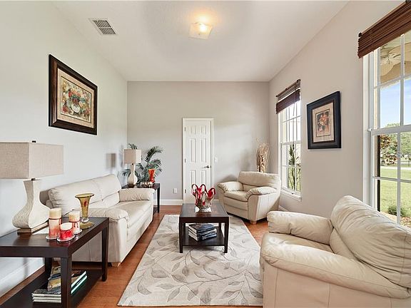 3rd image of 20432 Quinella St