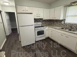 5613 E 28th St, Kansas City, MO 64128
