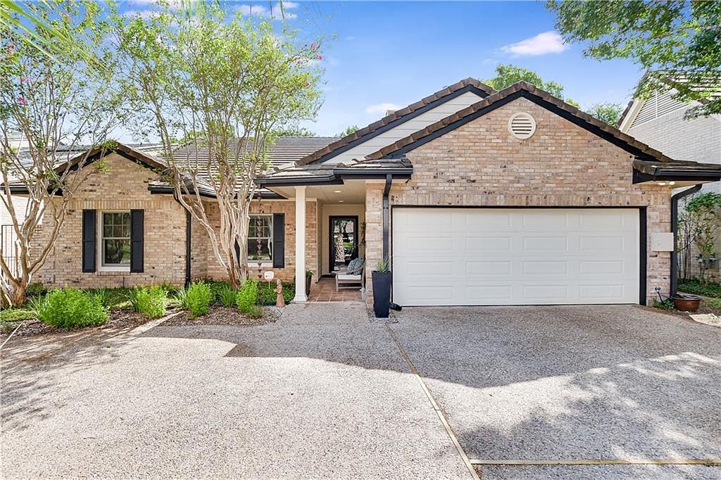 10903 Legends Ln, Austin, TX 78747 | Zillow