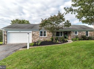 434 E Moyer Rd, Pottstown, PA 19464