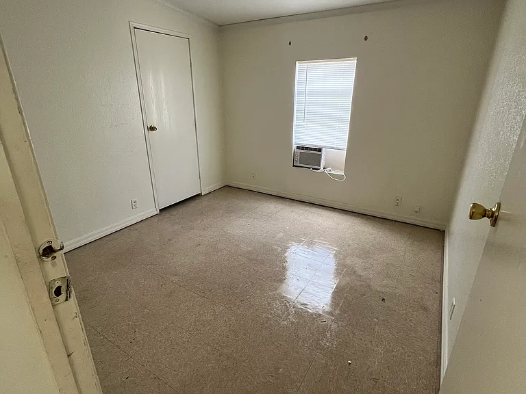 712 Arkansas Ave — Photo 11