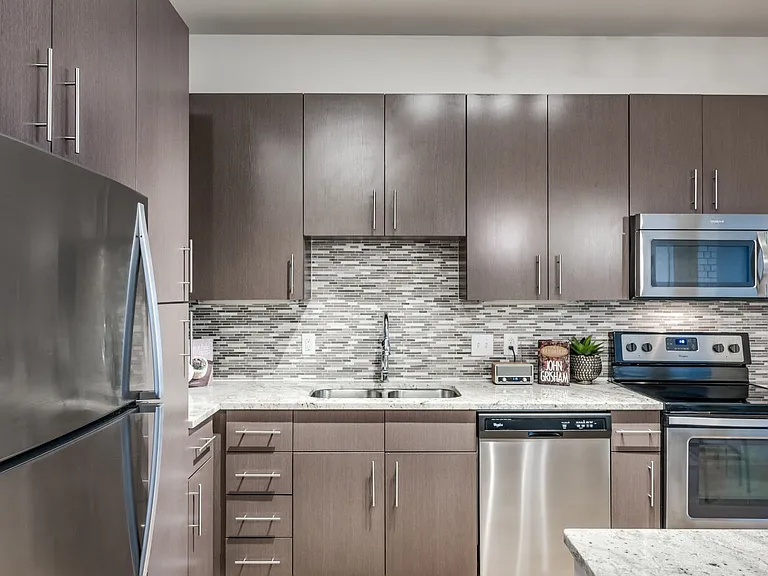 5880 Inwood Dr — Photo 16