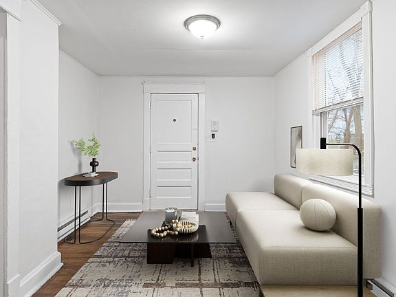 5th image of 1117 W 41st Ter APT 1-S