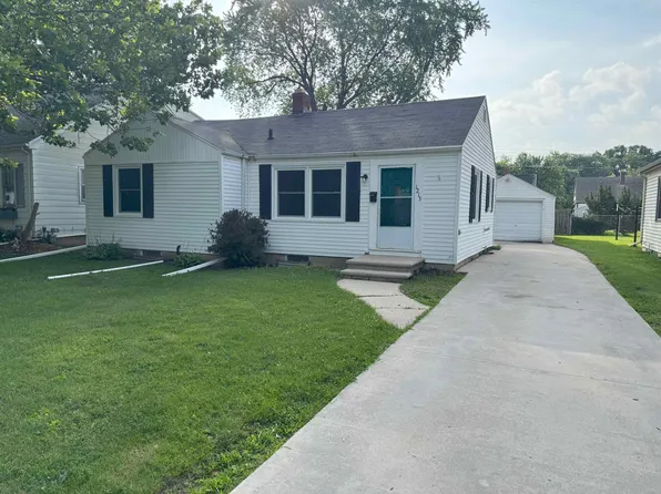 1213 Gross Ave, Green Bay, WI 54304