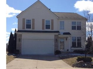 9396 Wheaton Ct, Olmsted Falls, OH 44138