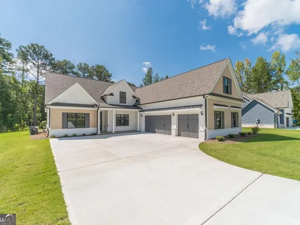 897 Bessie Ct, Loganville, GA 30052
