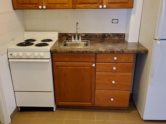 4th image of 1623 8th St