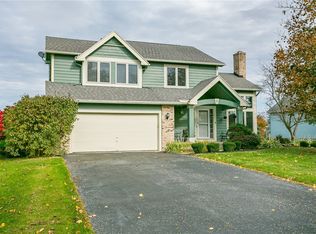 9 Mae Mdw, Rochester, NY 14624