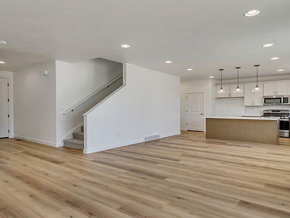 3rd image of 6695 S Glade Creek Dr