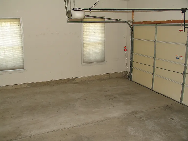2812 River Willow Dr — Photo 35