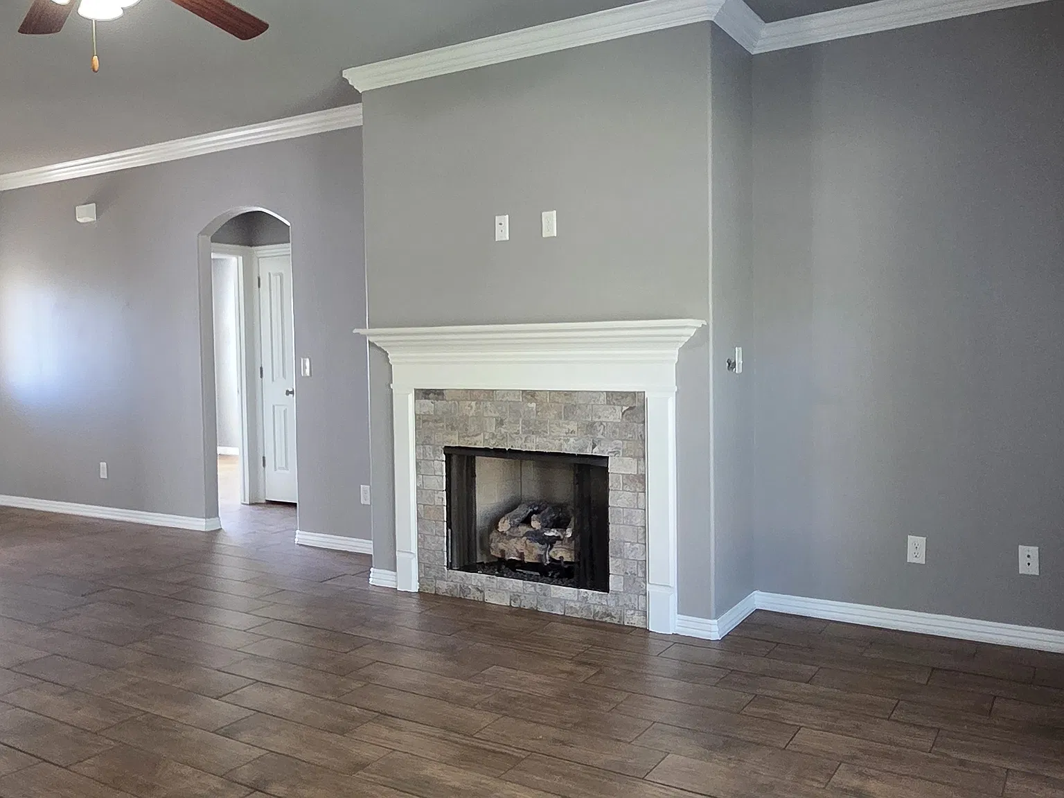 4 bed, 1633 sqft, $1,800 — Photo 3